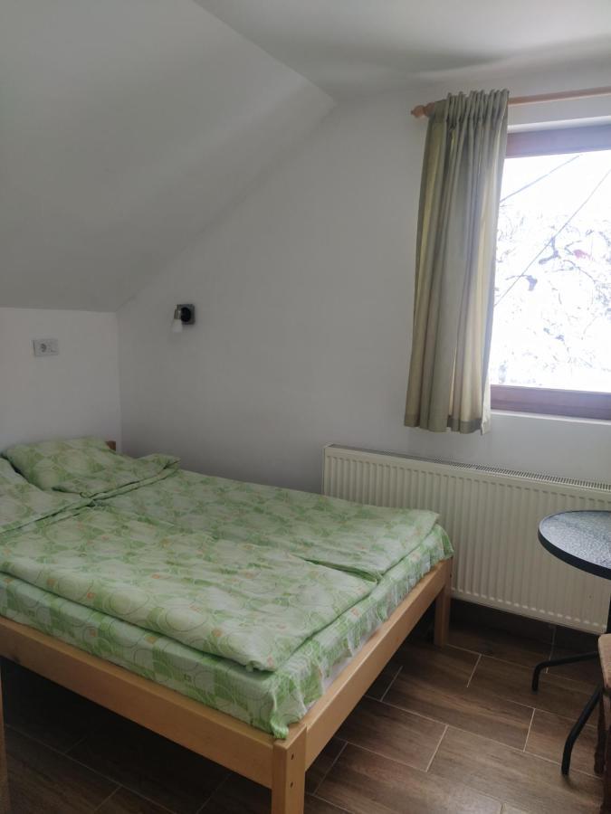 Domacinstvo Kod Gere Bed and Breakfast Crni Vrh Δωμάτιο φωτογραφία