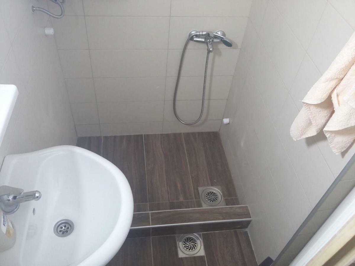 Domacinstvo Kod Gere Bed and Breakfast Crni Vrh Εξωτερικό φωτογραφία